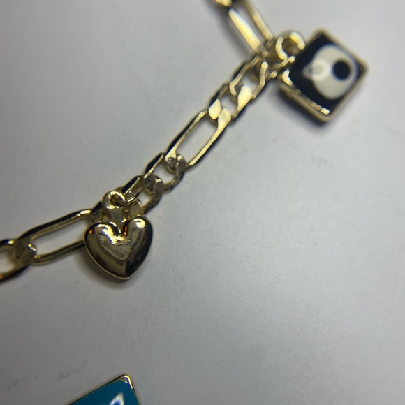 2 in 1 anklet/bracelet 2 options available black or Blue - Picture 4 of 6